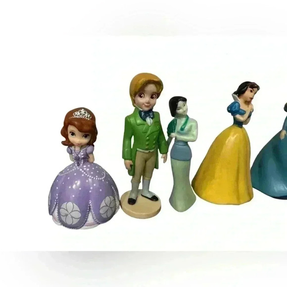 Walt Disney Lot of 10 Characters Disney Princesses, Sofia The First, Elena - Picture 2 of 4